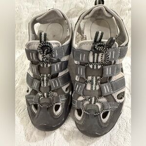 Women's Gray Athletic Sandals